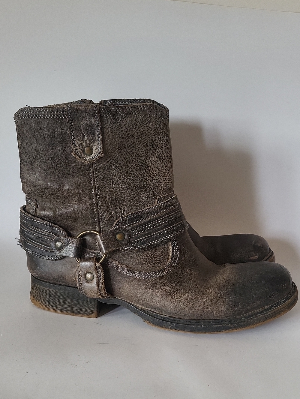 Bedstu Distressed Brown Leather Ankle Harness Moto Boots Size 11